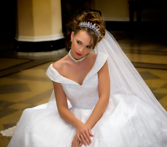 Photo of Bride at Hotel Syracuse
