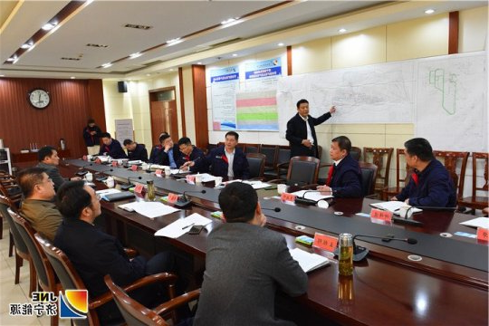 丰家雷一行到安居煤矿、霄云煤矿调研指导工作