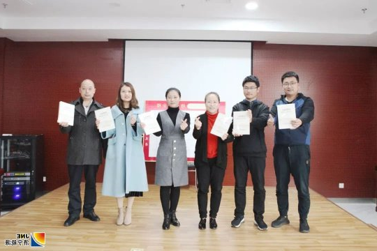 情景模拟 实战实训 培训可以如此多彩——集团公司第一期通讯报道员培训班圆满结束