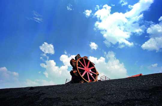 “双碳”目标下，煤炭行业的路要怎么走？