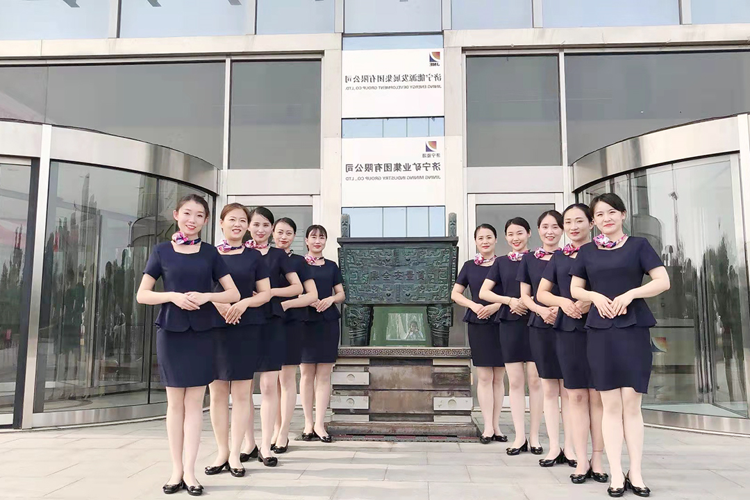 1635649031863447.jpg 安居煤矿:标准服务展风采 礼仪岗位建新功12.jpg