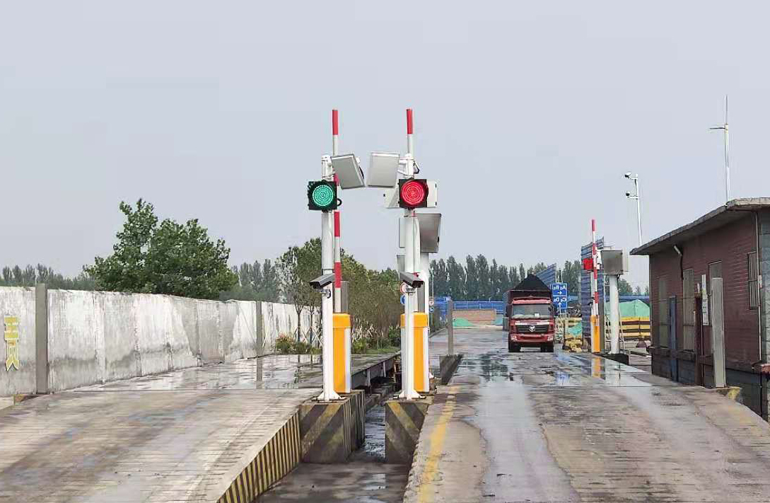 太平港-无人值守过磅系统已正式投入运行.jpg