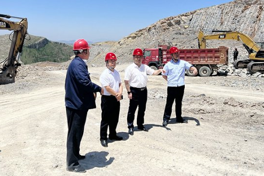 李远清带队到马家寨矿业督导复工复产工作