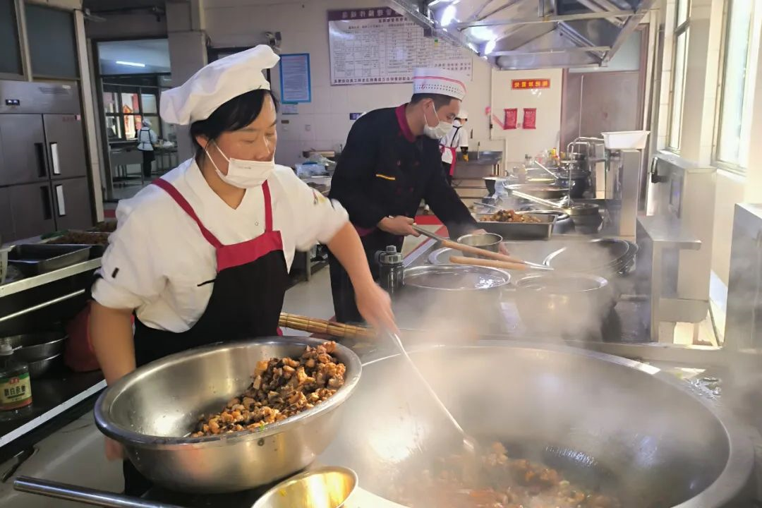 1699684871749527.jpg 640 (1).jpg