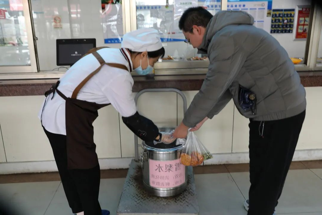 1702628143689971.jpg 640.jpg