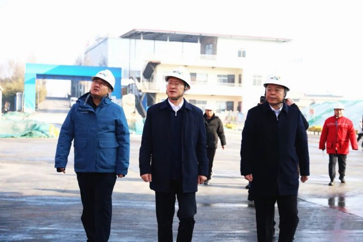 王崇景带队到相关企业督导调研