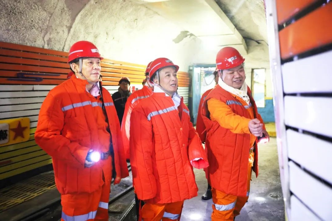 1709186607812224.jpg 640003.jpg